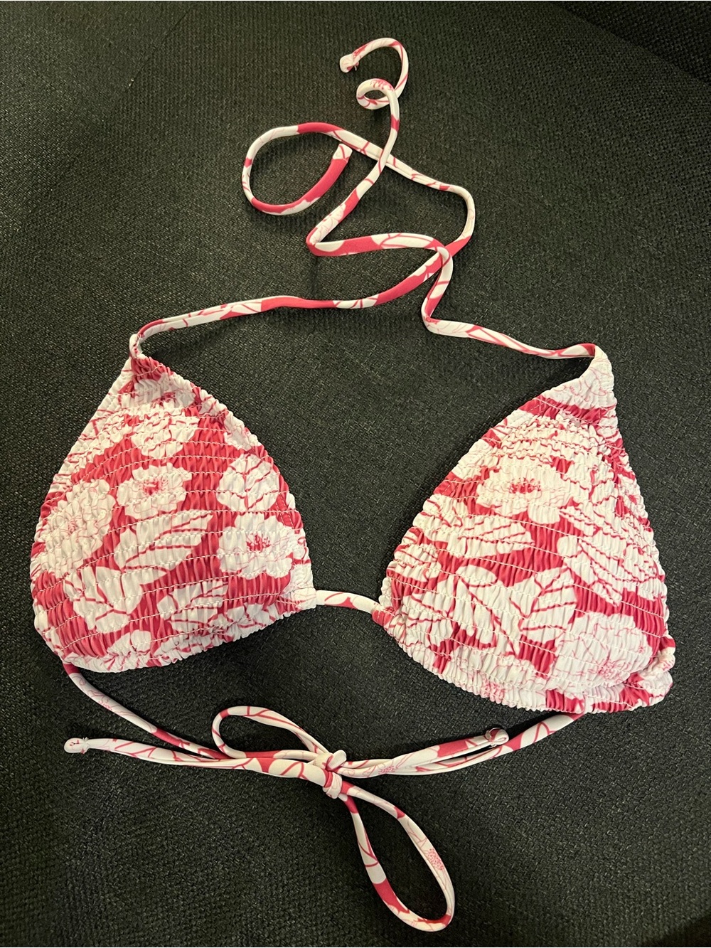 NWOT Pink/ white floral bikini top size XL